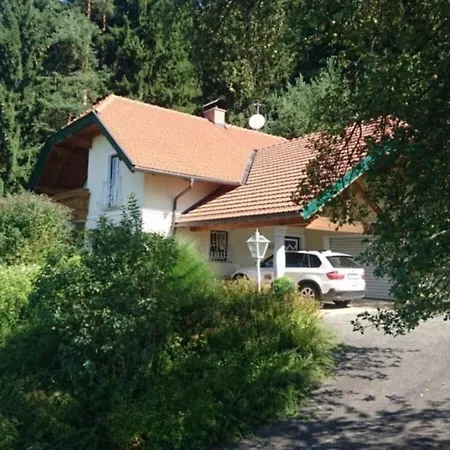 Ferienhaus Seeblick 度假居